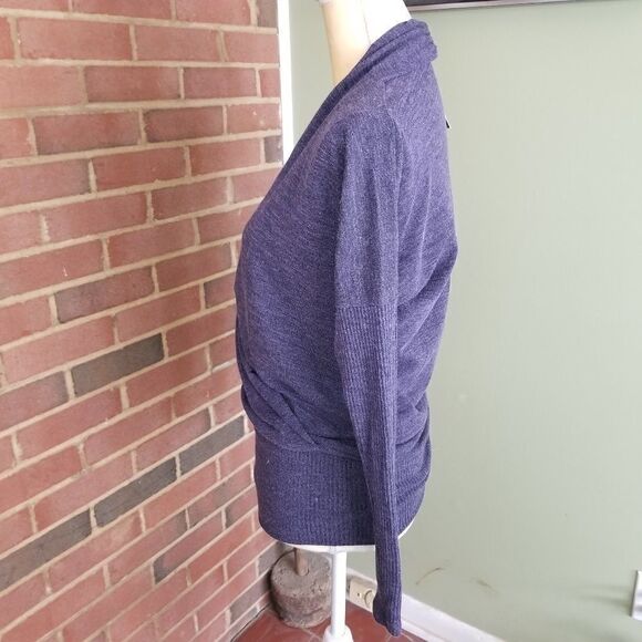 Myan charcoal grey sweater bought at Francesca's - Picture 4 of 7